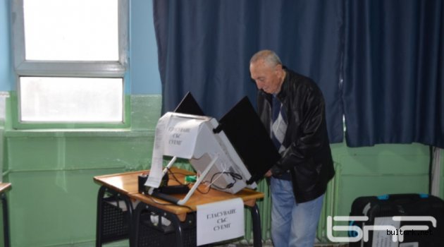 Türkiye'deki Bulgaristan seçim sandıklarında 70 bin oy kullanıldı